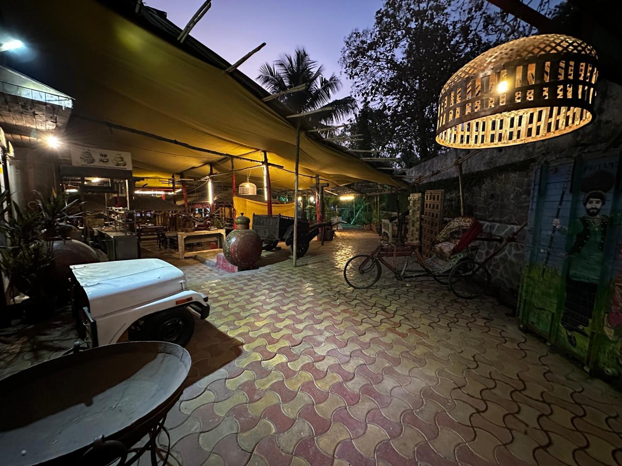 The Saffron Suites Sasupāda Exterior foto